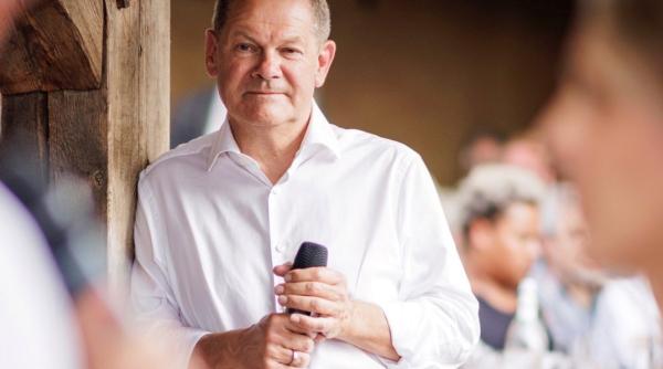 Germania, tot mai dependentă de China. Cancelarul Scholz merge la Beijing