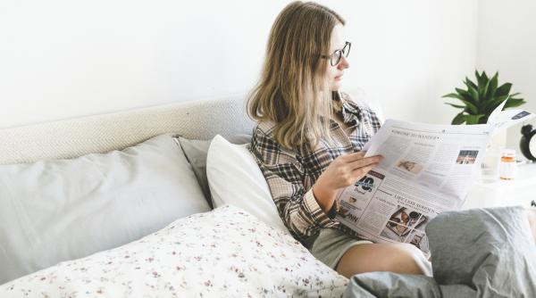 Știrile dimineții. Noi vouchere, majorarea pensiilor cât și alte informații pentru începutul acestei zile