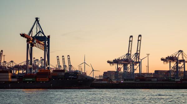 Grecia vrea să renunţe la vânzarea portului Alexandroupolis