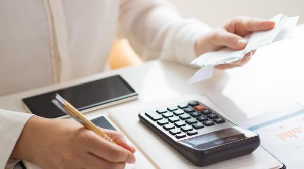 Noi vouchere pentru români. Statul îţi achită integral factura dacă respecţi aceste reguli