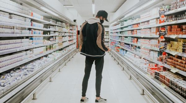 Plan strategic: Carrefour mizează pe un model de afaceri orientat spre reduceri