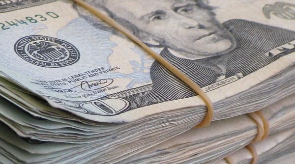 Rușii au trimis peste hotare 63 miliarde $. În septembrie a fost un RECORD