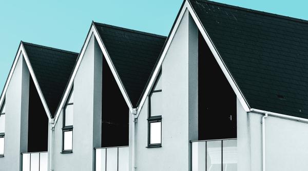 Locuințe ANL. Legea privind modificarea contractelor de închiriere, promulgată