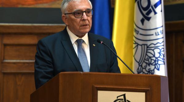 Isărescu: Complementaritatea şi parteneriatul între mediul bancar şi pieţele financiare şi bursiere reprezintă elemente cheie care trebuie consolidate