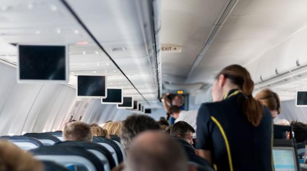 5G în avion. Companiile aeriene vor putea să furnizeze cea mai recentă tehnologie 5G în timpul zborului