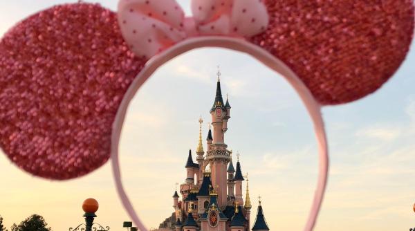 Turismul începe să recupereze pierderile din perioada pandemiei. Care sunt cifrele