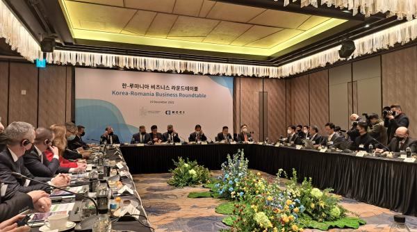 Ce a discutat premierul Ciucă cu reprezentanţii Samsung. Perspective în energie nucleară, infrastructură, IT, semiconductori şi electronică