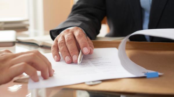 MAI: Serviciile care eliberează permise de conducere, paşapoarte şi cărţi de identitate nu vor lucra astăzi