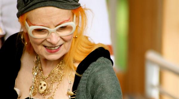 Vivienne Westwood, influenta creatoare de modă a mișcării punk, a decedat la 81 de ani