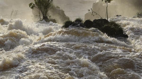 California, lovită de o ”bombă ciclonică”. Stare de urgență VIDEO