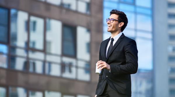 Salariile mirobolante ale marilor patroni din Marea Britanie