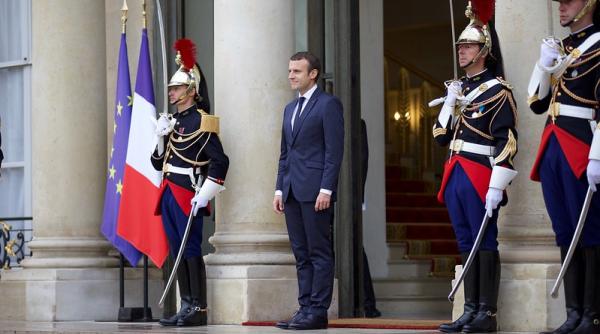 Total cedează îndemnurilor lui Macron și reduce prețurile pentru companiile foarte mici