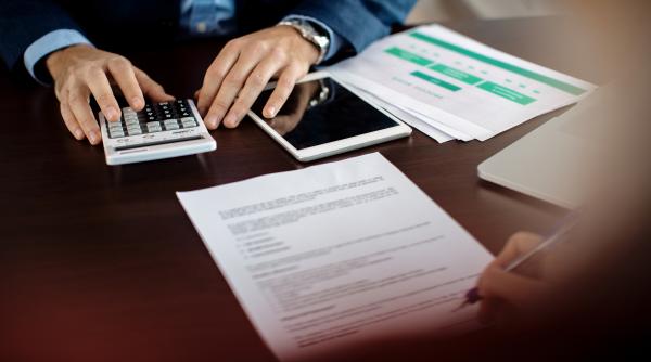 BNR decide soarta ratelor bancare. Ce soluții au românii. Negrescu: Din păcate, doar două variante