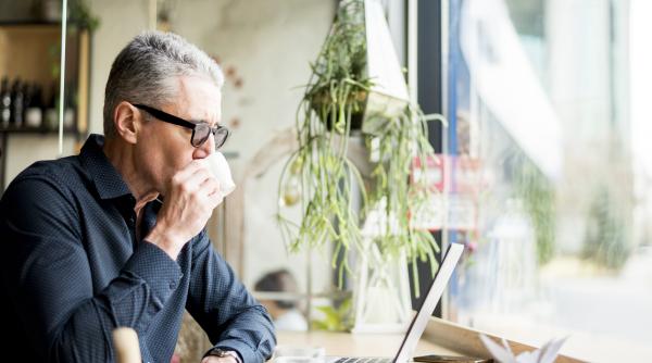 Viața la bloc. Cum se face, în 2023, atestarea administratorilor de bloc