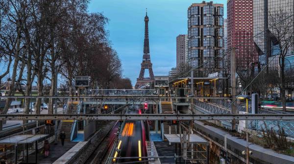 Grevă generală în Franţa. Atenţionare pentru cei care au călătorii programate: Perturbări ale tuturor categoriilor de transport