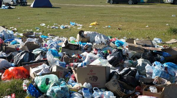 Cantitatea de deșeuri din plastic, în creștere alarmantă