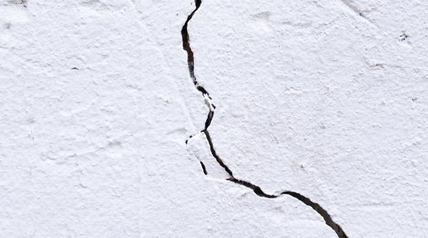 În ce stare se află locuinţe din Gorj afectate de cutremur. Proprietarii au aflat dacă sunt în siguranţă