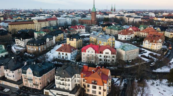 Rușii traversează Norvegia și merg la cumpărături în Finlanda