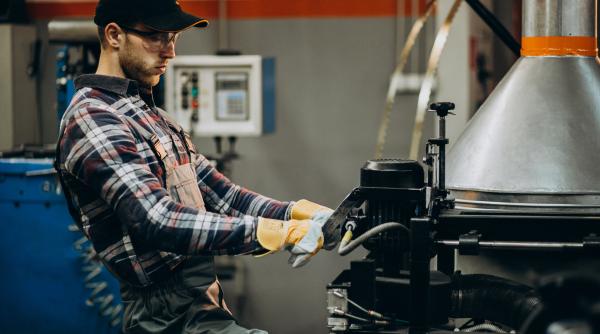 Salariat în România. Beneficiile celor care lucrează de noapte 