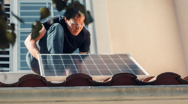 Care sunt paşii de urmat pentru a deveni prosumator, după ce v-aţi montat panouri fotovoltaice pe casă