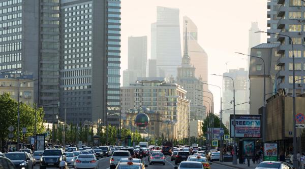 Rușii se laudă cu venituri de 32 miliarde de dolari în luna martie 