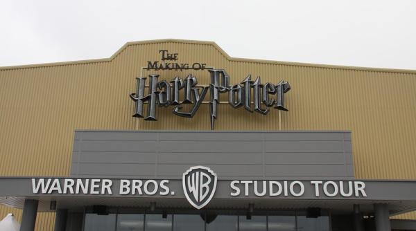 Warner Bros., pe punctul de a semna un contract uriaș