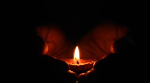 Echipa DCBusiness vă urează să aveți un Paște Fericit!