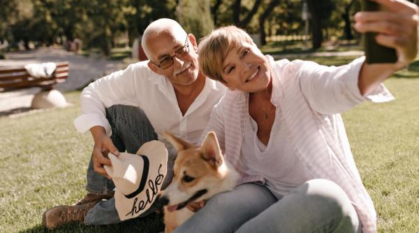 În martie erau 4.598.236 de pensionari. Câți sunt beneficiari de pensii speciale