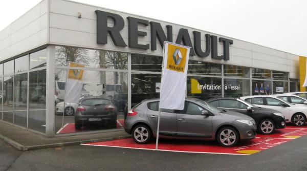 Renault, pus în dificultate de Tesla. Grupul francez, obligat să ia măsuri 