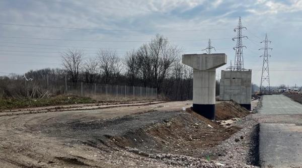 România încă mai are 23.727 km de drumuri pietruite şi de pământ. Date INS