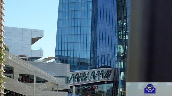 După FED, BCE urmează să anunță o nouă majorare a dobânzilor