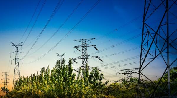 INS. România consumă mai puțină energie electrică