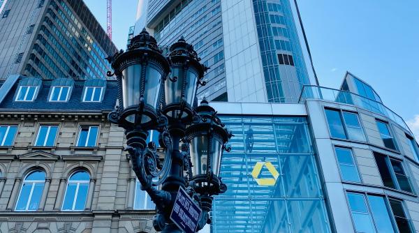 Commerzbank se prăbușește la bursă