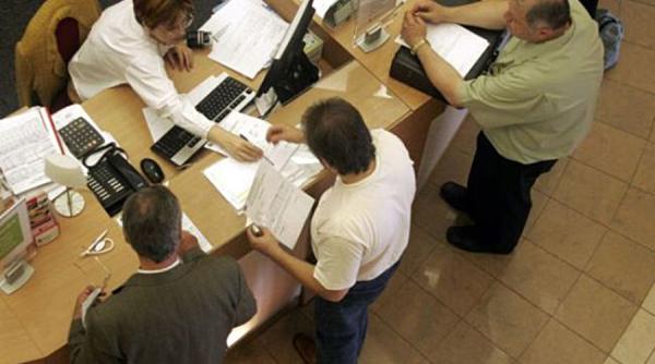 Creditele românilor, vizate de o nouă lege. Băncile vor avea noi obligații