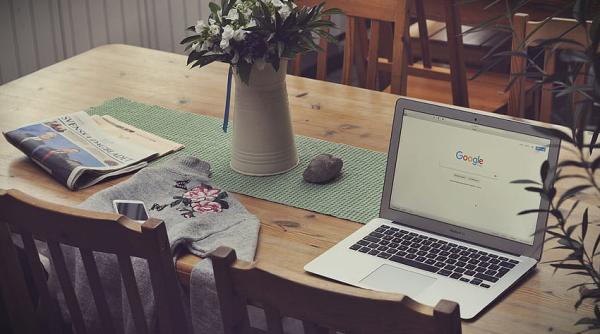 Știrile dimineții. Bani pentru profesori, ajutoare, salarii şi avertismentul Arabiei Saudite