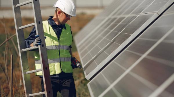 Înscrierile pentru Regiunea Sud-Est în Programul Casa Verde Fotovoltaice s-au încheiat