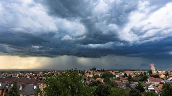 Meteo. Cod roșu de fenomene periculoase pentru vestul țării