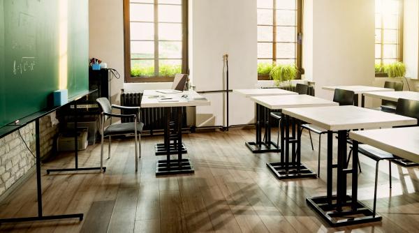 Greva în Educație continuă. Luni, școlile rămân închise 