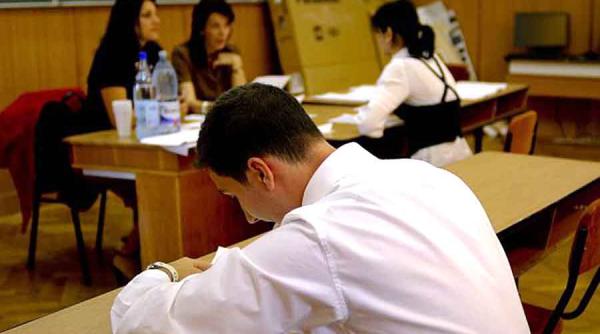 Greva profesorilor a dus la eliminarea unor examene