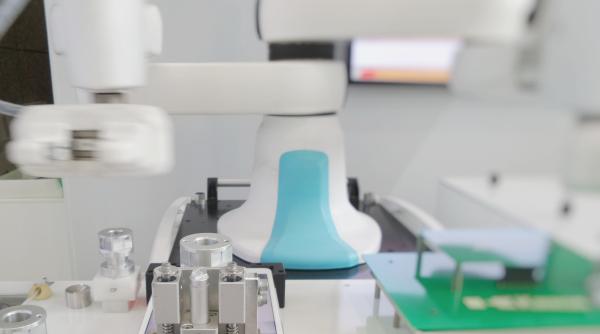 Grupul Sanofi vrea să fie deschizător de drumuri în relația cu Inteligența Artificială