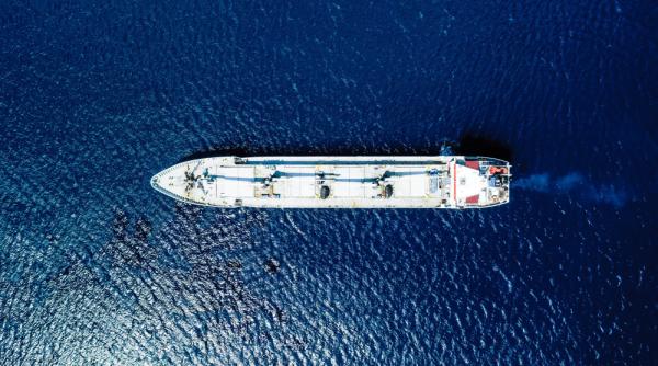 Prețul petrolului scade pe fondul temerilor legate de cererea slabă a Chinei