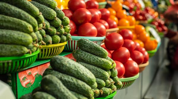 Lista alimentelor care se vor ieftini. Lipsesc multe din produsele cumpărate frecvent de români