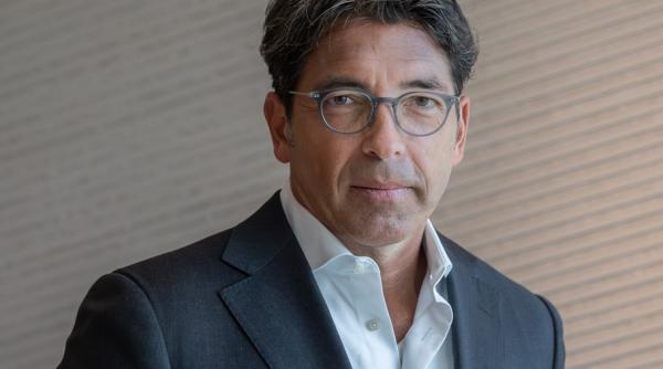 Creșterea accizei la tutun. Jorge Araya (BAT): Românii, puși să plătească prețuri ca în Germania din salarii românești