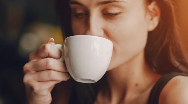 Știrile dimineții. Vești bune pentru pensionari, strategia ANAF și despre prețul cafelei