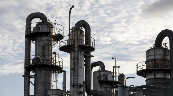 Prețul petrolului a urcat brusc, iar de vină este OPEC