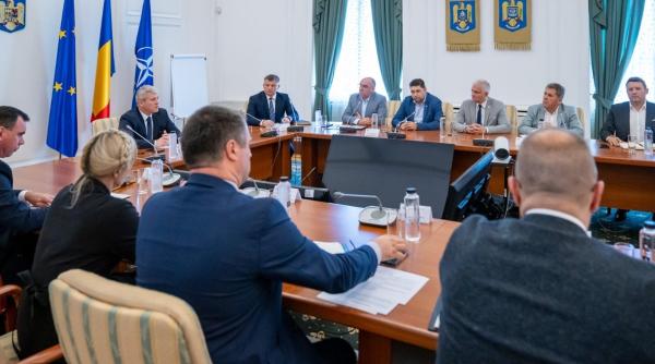 Ministrul de Interne, Cătălin Predoiu, discuţii cu sindicatele despre salarizarea personalului MAI și subdimensionarea sistemului