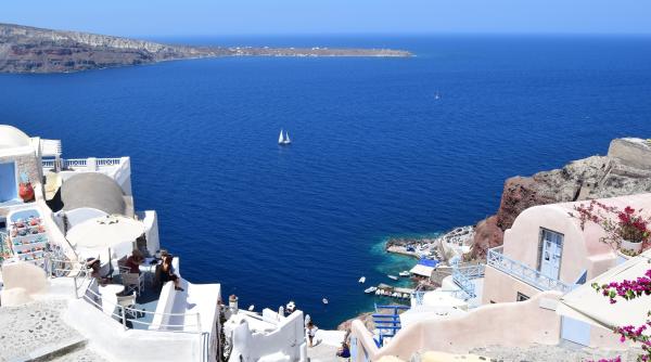 Sondaj CEC Bank: Grecia, Bulgaria și Turcia sunt țările unde românii au ales să își petreacă vacanța în această vară