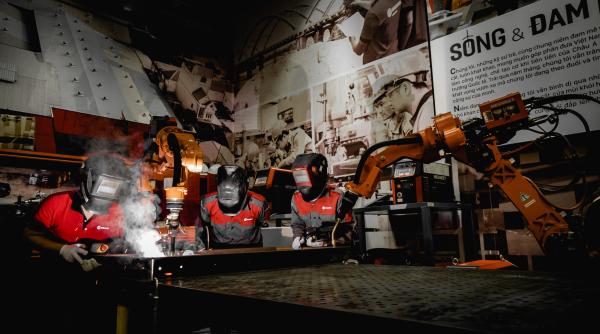 Cum vor influența roboții viitorul companiilor din întreaga lume