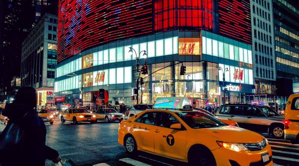 Taxiurile autonome nu mai sunt o utopie. În San Francisco pot circula de acum non-stop 