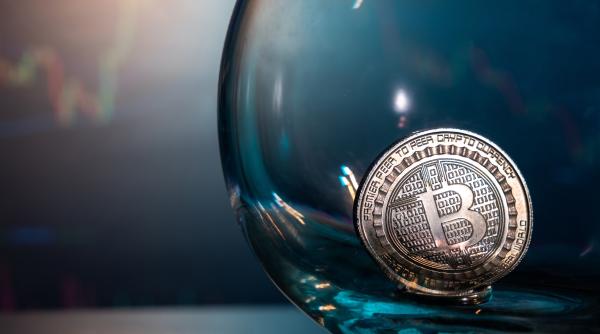 Bitcoin, în picaj! Investitorii, cuprinși de aversiune față de risc